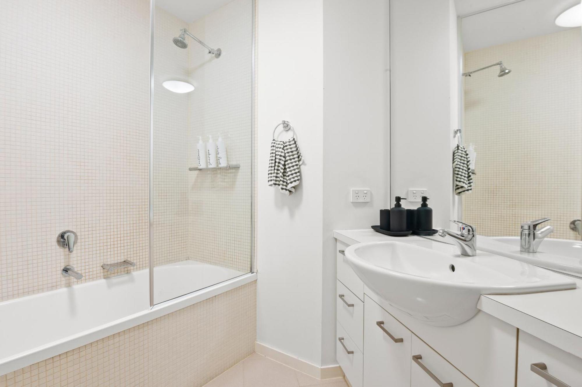 מלבורן Sea View, Gym & Pool, 2 Bedrooms 2 Bathrooms מראה חיצוני תמונה